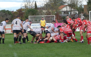 LA RESERVE DU CONFLUENT TROP FEBRILE DEVANT LE LEADER DE LA POULE !